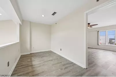 281 Browertown Rd #304, Woodland Park, NJ 07424 - Photo 25