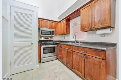 281 Browertown Rd #304, Woodland Park, NJ 07424 - Photo 5