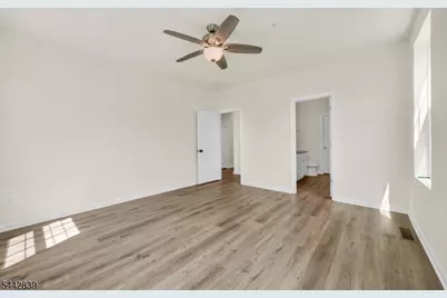 228 Park Ln, Dunellen, NJ 08812 - Photo 19
