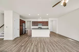 228 Park Ln, Dunellen, NJ 08812 - Photo 7