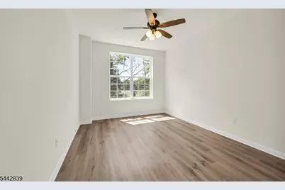228 Park Ln, Dunellen, NJ 08812 - Photo 15