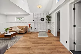 2 Knowles Ln, Mount Olive, NJ 07828 - Photo 7