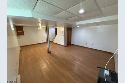 585 Mountainview Dr, North Plainfield, NJ 07063 - Photo 31