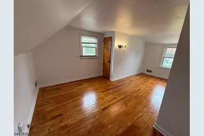 585 Mountainview Dr, North Plainfield, NJ 07063 - Photo 23