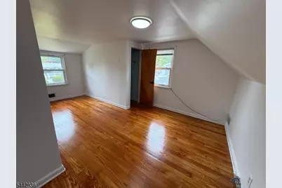 585 Mountainview Dr, North Plainfield, NJ 07063 - Photo 19