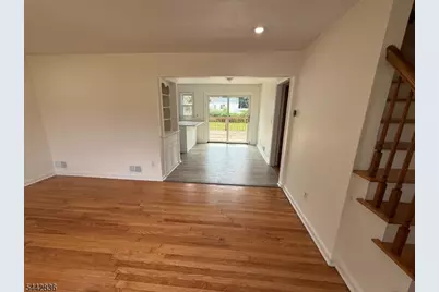 585 Mountainview Dr, North Plainfield, NJ 07063 - Photo 5
