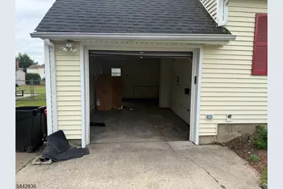 585 Mountainview Dr, North Plainfield, NJ 07063 - Photo 35