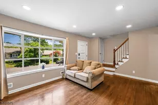 101 Pinecrest Terrace, Wayne, NJ 07470 - Photo 5