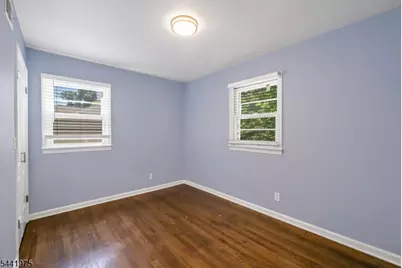 101 Pinecrest Ter, Wayne, NJ 07470 - Photo 11
