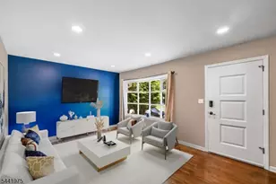 101 Pinecrest Terrace, Wayne, NJ 07470 - Photo 3