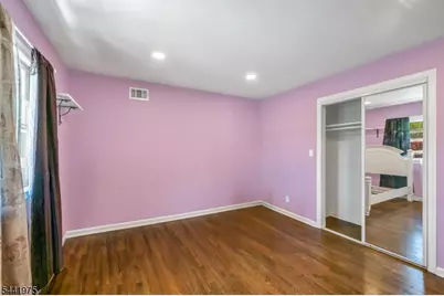 101 Pinecrest Ter, Wayne, NJ 07470 - Photo 15