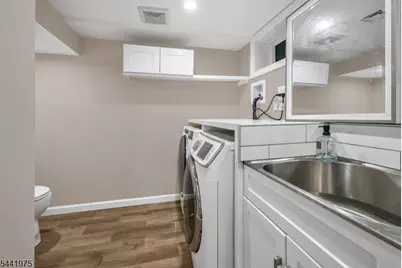 101 Pinecrest Ter, Wayne, NJ 07470 - Photo 27