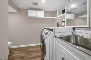 101 Pinecrest Terrace, Wayne, NJ 07470 - Photo 27