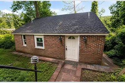 32 E Shore Trl, Hardyston Township, NJ 07460 - Photo 13