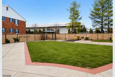 24A Woodedge Ave #4, Edison Twp., NJ 08817 - Photo 15