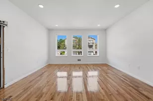 26 Parkhurst St, Newark, NJ 07114 - Photo 5