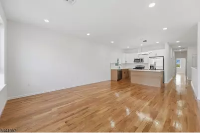26 Parkhurst St, Newark, NJ 07114 - Photo 19