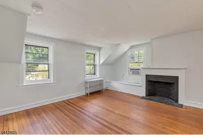 11 Milton Pl #2, Morristown, NJ 07960 - Photo 5
