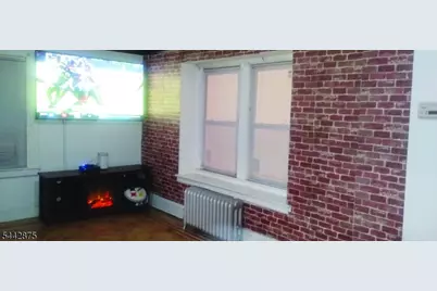46 Sanford St, East Orange, NJ 07018 - Photo 15