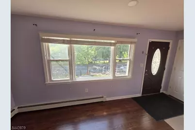 423-427 Lake St, Newark, NJ 07104 - Photo 3