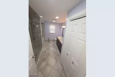 423-427 Lake St, Newark, NJ 07104 - Photo 17