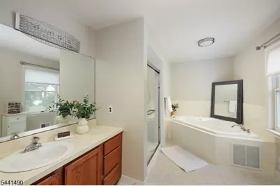 2 Daniel Dr, Hillsborough Township, NJ 08844 - Photo 33