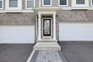 6 Martin Pl, Morris Plains, NJ 07950 - Photo 9