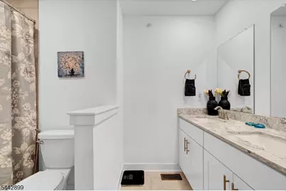 6 Martin Pl, Morris Plains, NJ 07950 - Photo 39