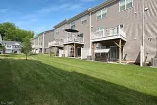 6 Martin Pl, Morris Plains, NJ 07950 - Photo 3