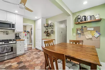 75 Rollinson St, West Orange Township, NJ 07052 - Photo 13
