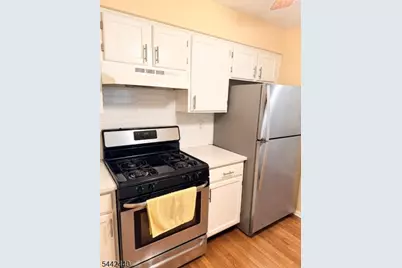 64 Dayton Ct #205, Independence Township, NJ 07840 - Photo 5