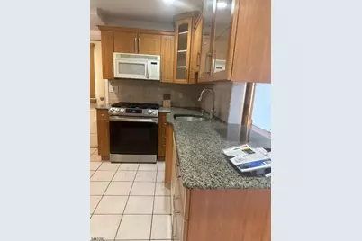 17 Pettit St, Bloomfield, NJ 07003 - Photo 3