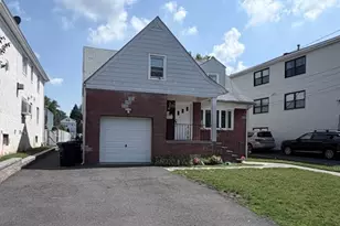 17 Pettit St, Bloomfield, NJ 07003 - Photo 1