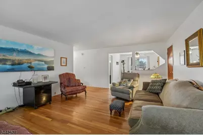 1255A Valley Rd #A, Wayne Twp., NJ 07470 - Photo 7