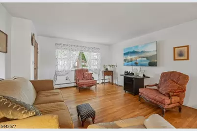 1255A Valley Rd #A, Wayne Twp., NJ 07470 - Photo 5