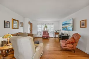 1255A Valley Rd, Wayne Twp., NJ 07470 - Photo 3