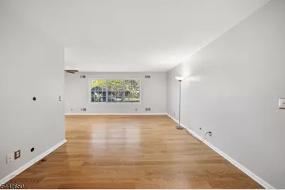 70 Harristown Rd #1, Fair Lawn, NJ 07410 - Photo 11