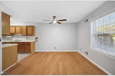 70 Harristown Rd #1, Fair Lawn, NJ 07410 - Photo 9