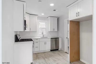 188 N 15th St, Bloomfield Twp., NJ 07003 - Photo 15