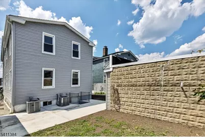 188 N 15th St, Bloomfield Twp., NJ 07003 - Photo 27