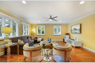 14 Denman Ct, Millburn Twp., NJ 07078 - Photo 5