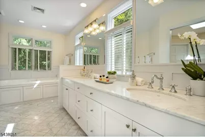 14 Denman Ct, Millburn Twp., NJ 07078 - Photo 27