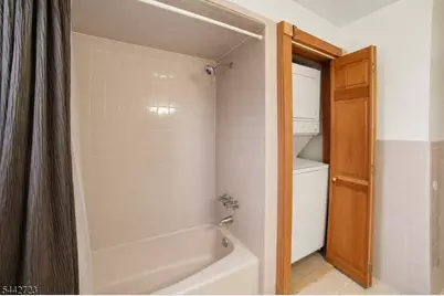 54 Haverhill Ave, Woodland Park, NJ 07424 - Photo 17