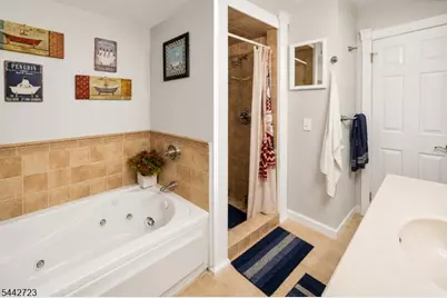 54 Haverhill Ave, Woodland Park, NJ 07424 - Photo 5