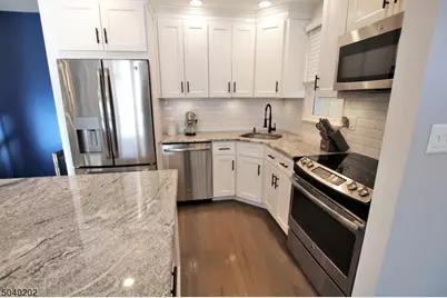 2 Brandywyne Dr, Florham Park, NJ 07932 - Photo 9