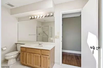 45 Weatherhill Rd, Hamburg, NJ 07419 - Photo 17