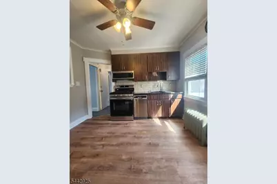 23 Park Ave, Garfield, NJ 07026 - Photo 9