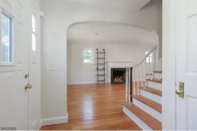 813 Miltonia St, Linden, NJ 07036 - Photo 5