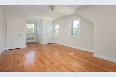 813 Miltonia St, Linden, NJ 07036 - Photo 19