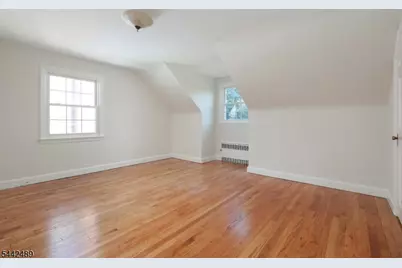 813 Miltonia St, Linden, NJ 07036 - Photo 17